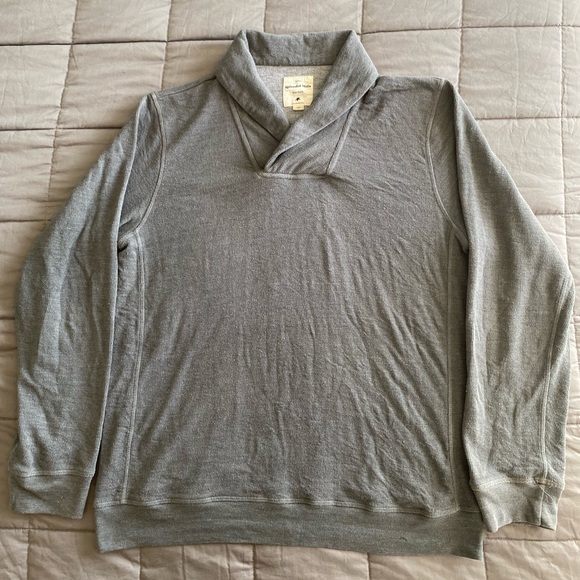 Size L Splendid Mills Turtleneck/V-Neck Hybrid - Picture 1 of 2